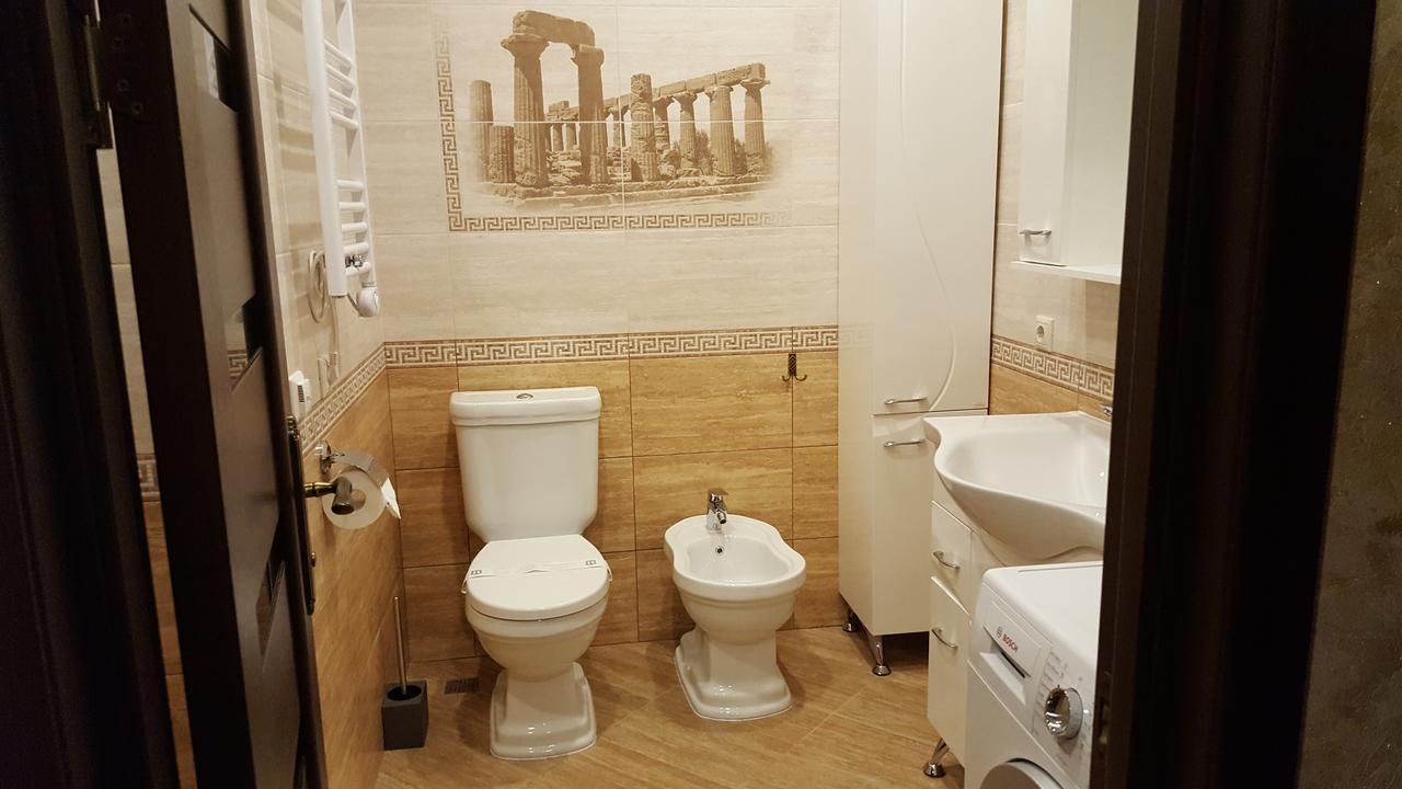 Mimino Apartment Deluxe First Line Batumi Eksteriør bilde