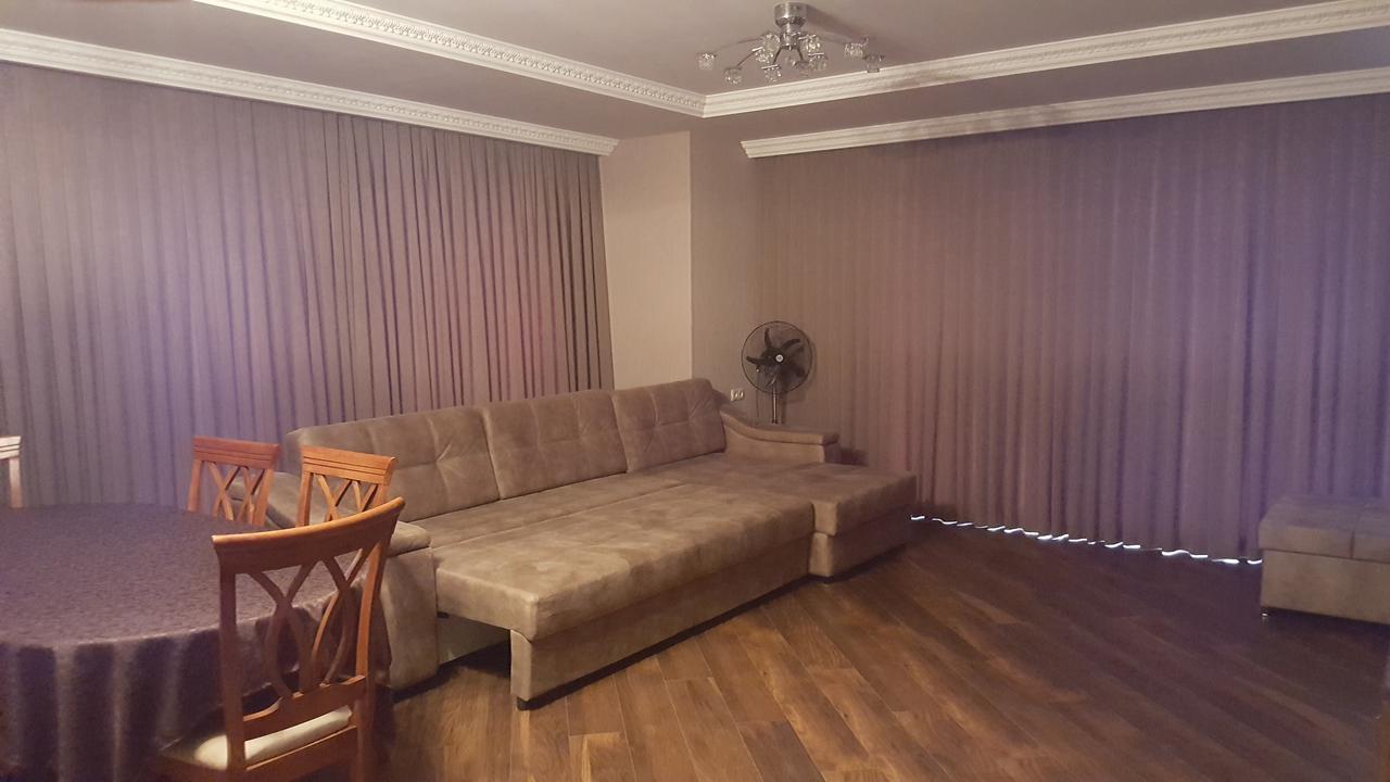 Mimino Apartment Deluxe First Line Batumi Eksteriør bilde